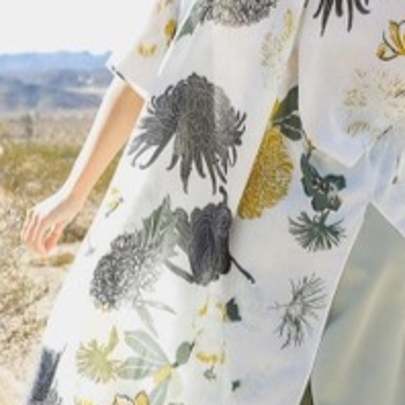 Floral Motif Boho Festival Cover Up Kimono White - Picture 3 of 3